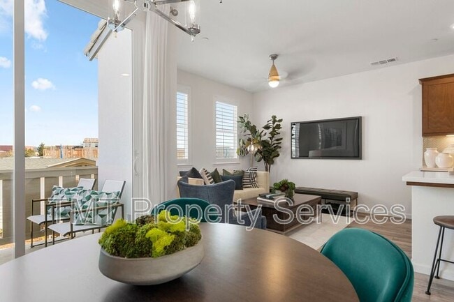 Building Photo - 2957 Nimes Ln