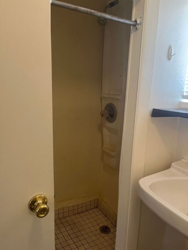 Building Photo - Stand alone Studio