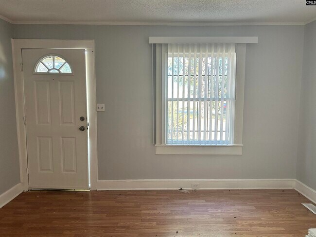 Building Photo - 804 Columbia College Dr