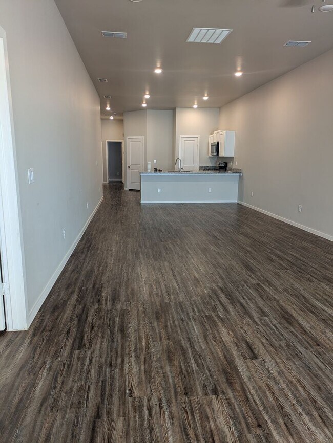 Building Photo - 2101 Lubbock