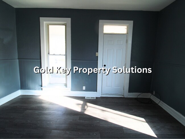 Building Photo - 2633 Main St