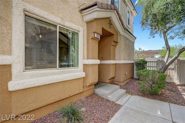 Building Photo - 6560 Bucking Horse Ln