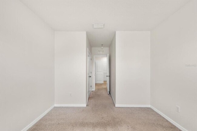 Building Photo - 424 Newmont Cir