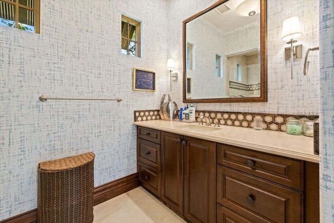 Building Photo - 75741 Via Stia