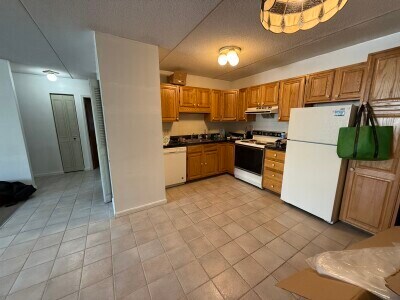 Primary Photo - 79 Gardner St