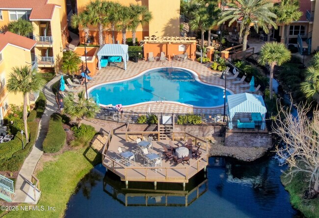 Building Photo - 204 Laguna Villa Blvd