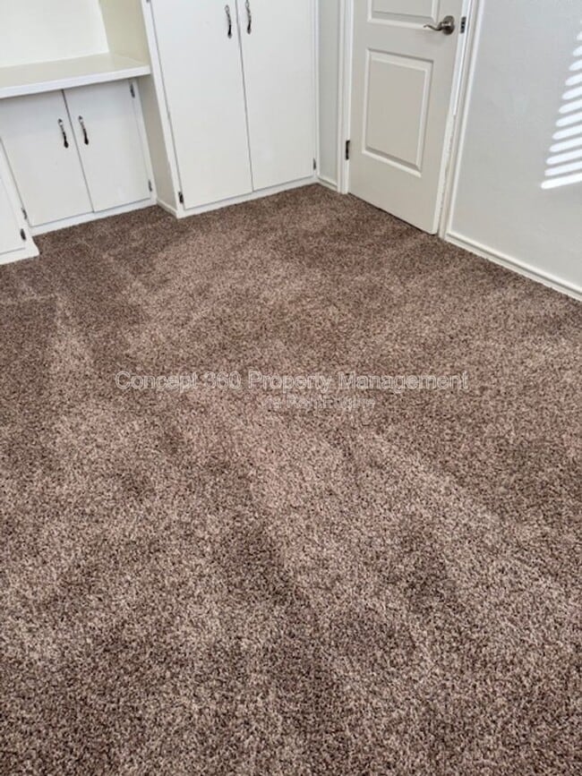 Building Photo - 9855 1/2 Arkansas St