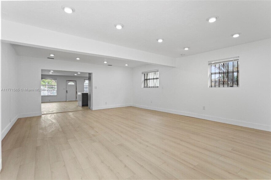 Building Photo - 2520 NW 122nd St