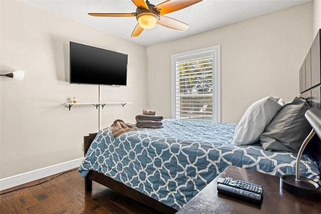 Building Photo - 6701 Leeward Isle Way