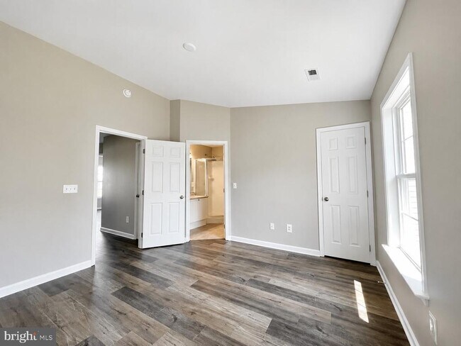 Building Photo - 17 Snead Drive.
