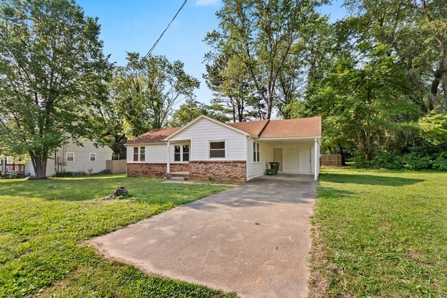 Building Photo - Super Cute 3 Bedroom in Fayetteville!