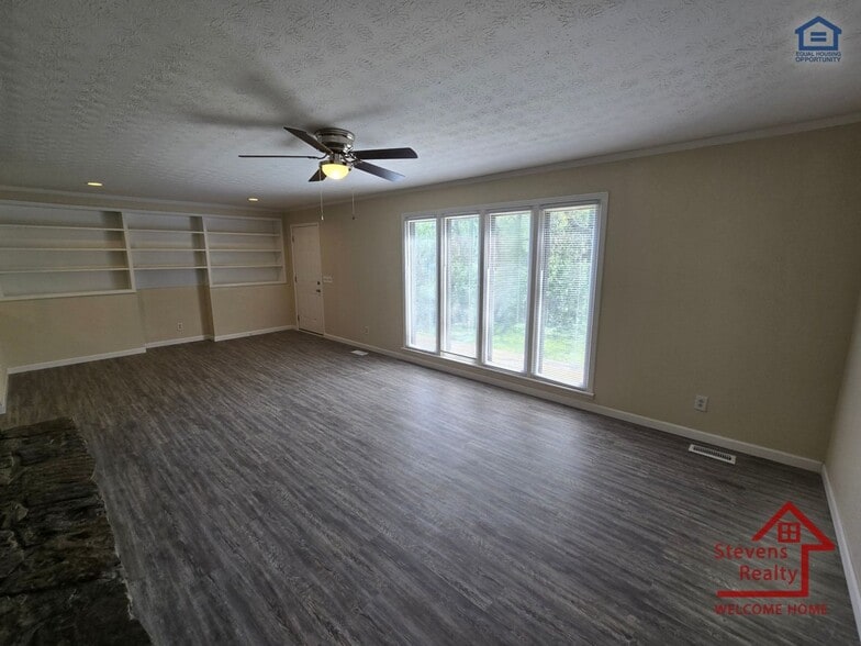 Building Photo - 311 Choate Cemetery Rd