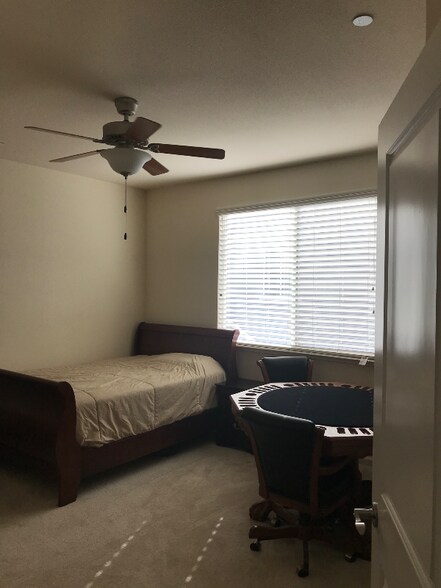 Building Photo - 2437 Erickson St