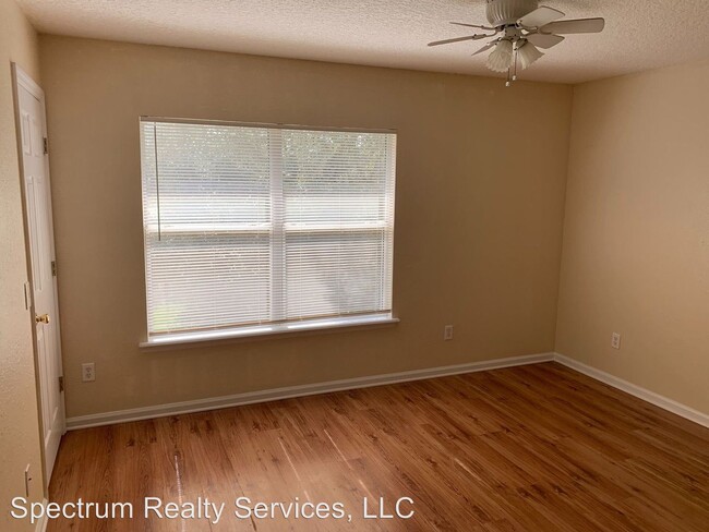 Building Photo - 2 br, 2.5 bath House - 6326 Kimberly Lane