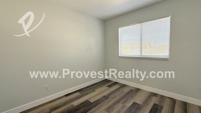 Building Photo - 14199 Estate Way