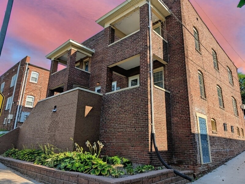 Building Photo - 3155 Jackson St