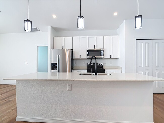 Building Photo - Brand New Home in North Port *3 Bedrooms & 2 Baths*