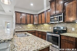 Building Photo - 6413 Von Rosk