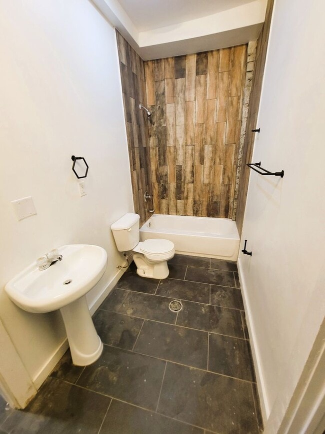Building Photo - Be the First! Beautifully renovated townho...