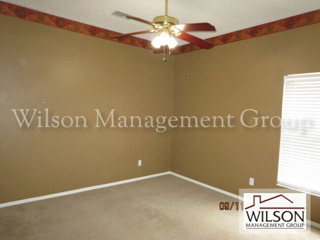Building Photo - 3 br, 2 bath House - 2942 Oak Hammock Court