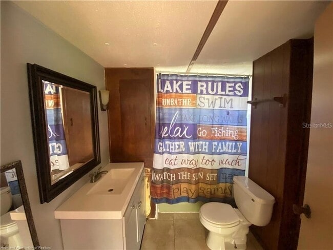 Building Photo - 1526 Fort Meade Rd