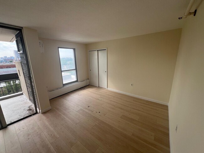 Building Photo - 872 Massachusetts Ave