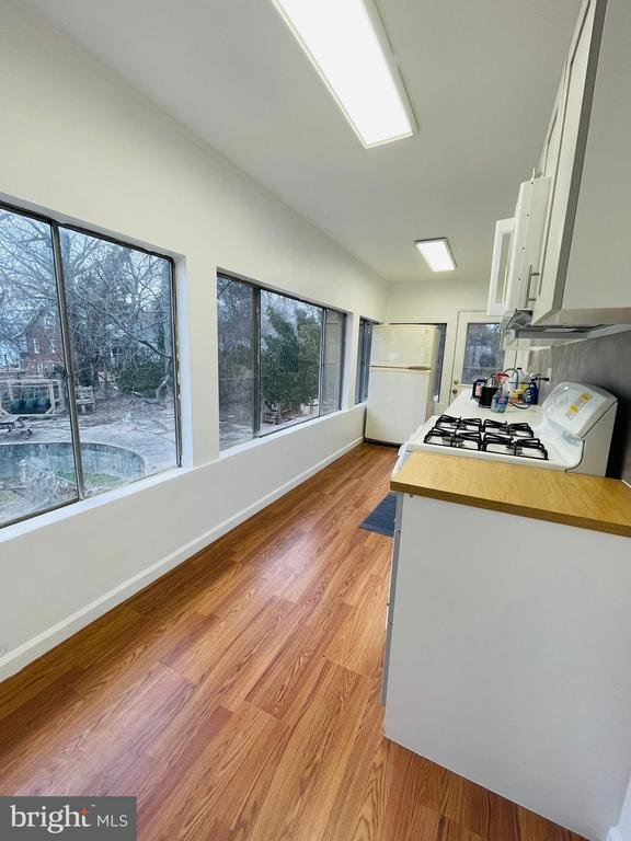 Building Photo - 9066 Baltimore Ave