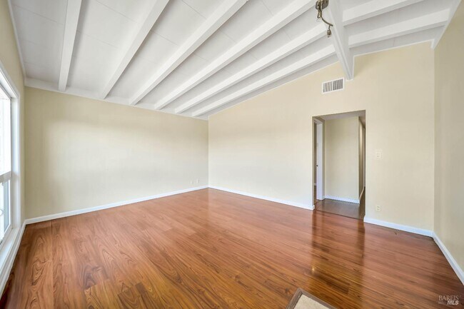 Building Photo - 1012 McKinley St