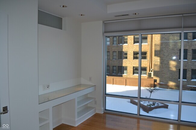 Building Photo - 429 N Pennsylvania St