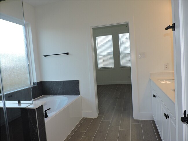 Building Photo - 12846 Meadow Wind Wy