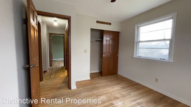 Building Photo - 3 br, 2.5 bath House - 842 Kent Ave
