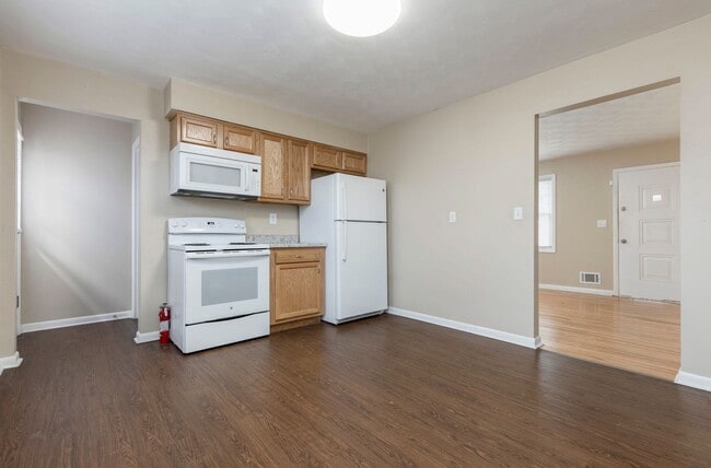 Building Photo - 3857 Darlene Dr