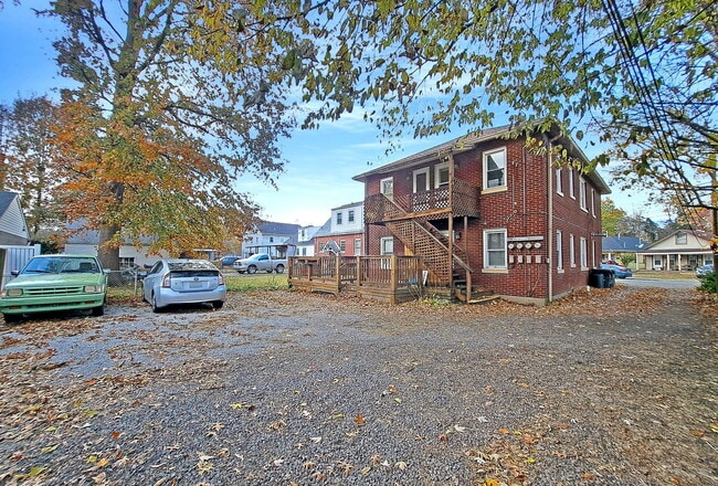 Building Photo - 724 Brookline Ave