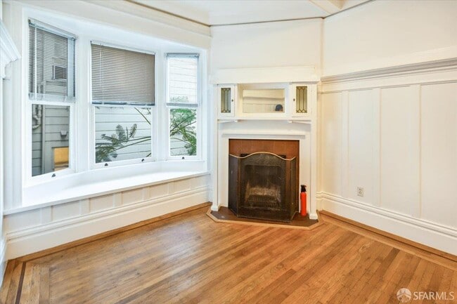 Building Photo - 888 Waller St