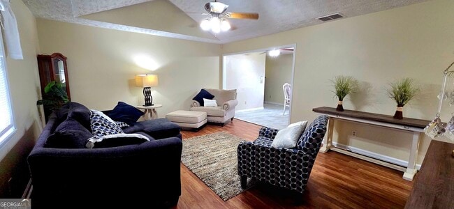 Building Photo - 480 Laney Rd