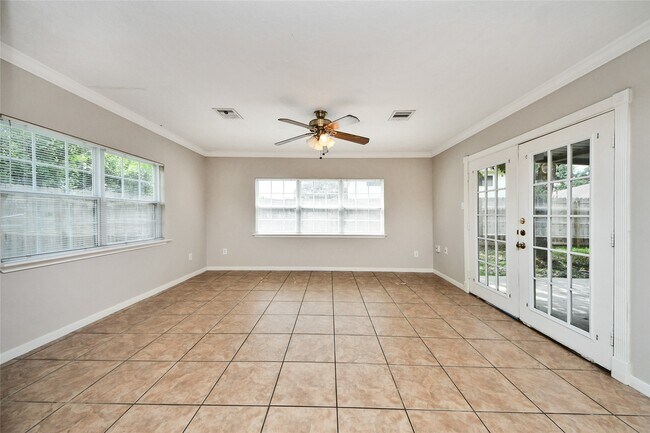 Building Photo - 2602 Desert Sage Dr