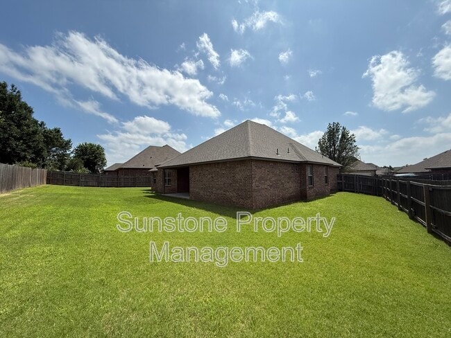 Building Photo - 9307 N 95th E Ave