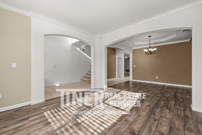 Building Photo - 6530 Aster Ct