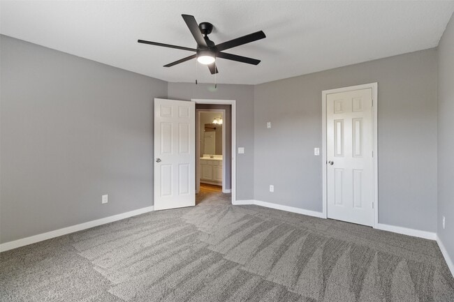 Building Photo - 3904 Ivywood Dr