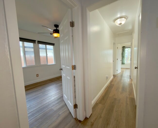 Building Photo - 4504 Moraga Ave