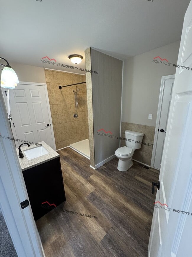 Building Photo - STATUS: *PENDING APPLICATION*  - R100  $2295