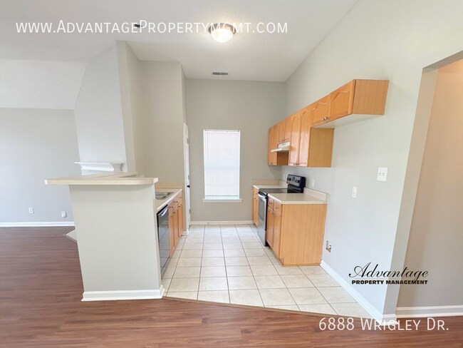 Building Photo - 6888 Wrigley Dr