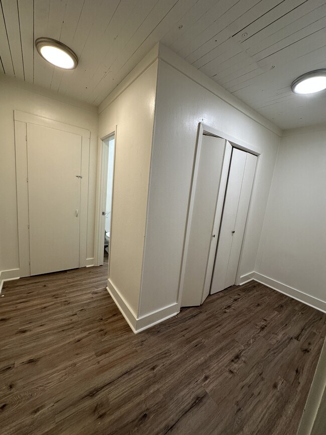 Building Photo - 151 Louisa Blvd