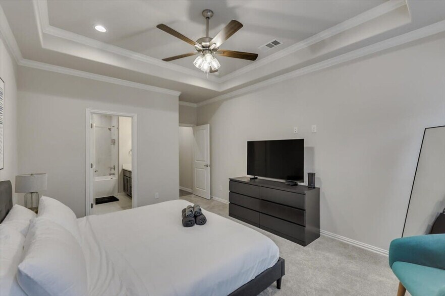 Building Photo - 441 Avenue A