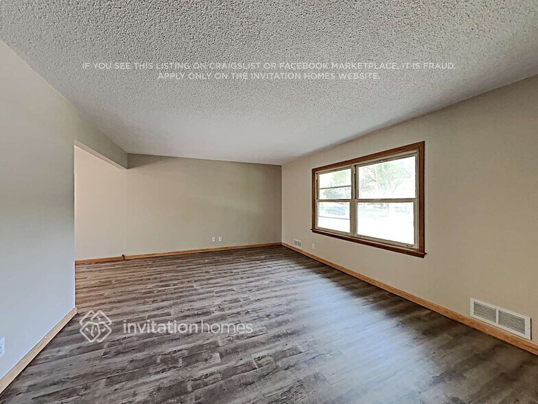 Building Photo - 10706 Yosemite Rd