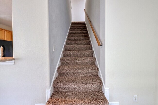 Building Photo - January Special offer 50% off First Month'...