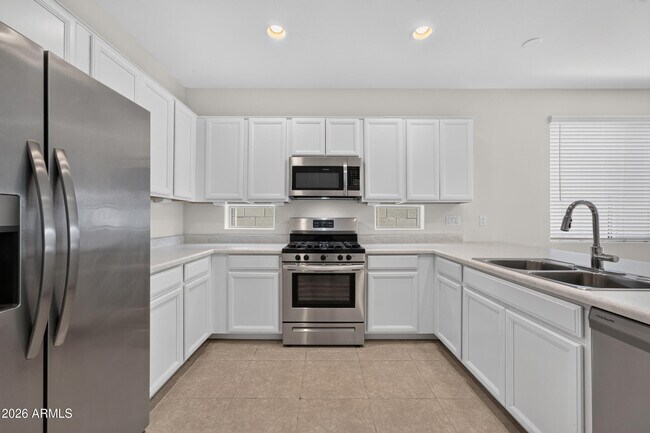 Building Photo - 3737 S 64th Ln