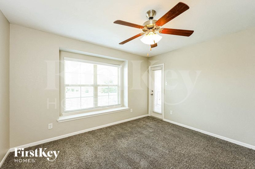 Building Photo - 3218 Storm Watch