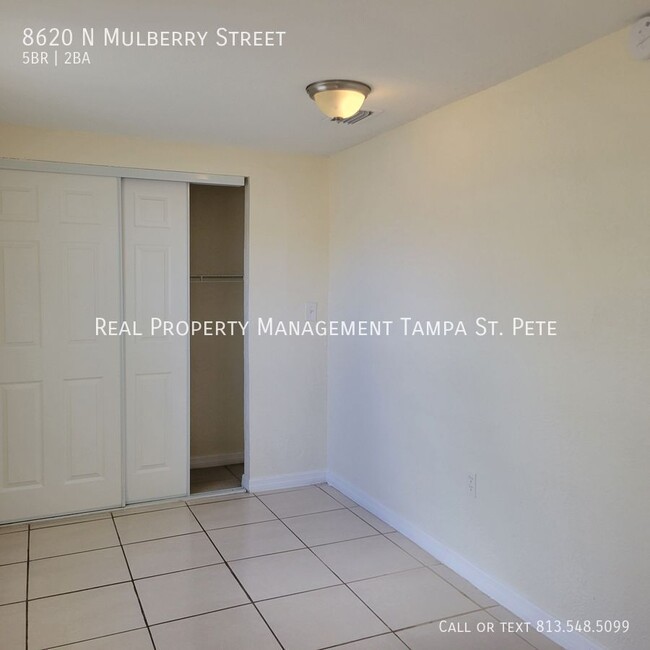 Building Photo - 8620 N Mulberry St