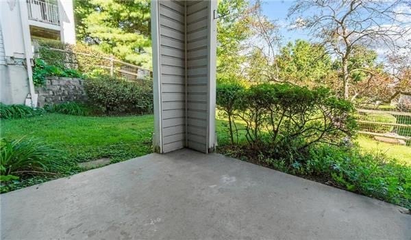 Building Photo - 2601 Camelback Ln